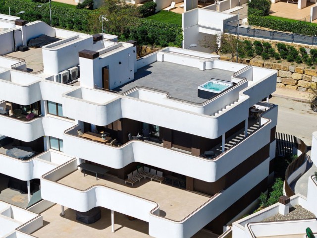 Penthouse in Estepona