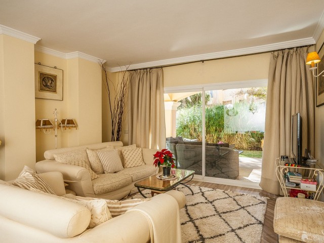 2 Schlafzimmer Apartment in Elviria
