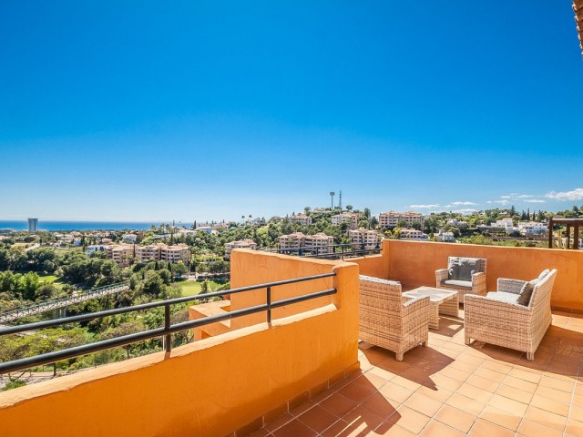 Penthouse in Elviria