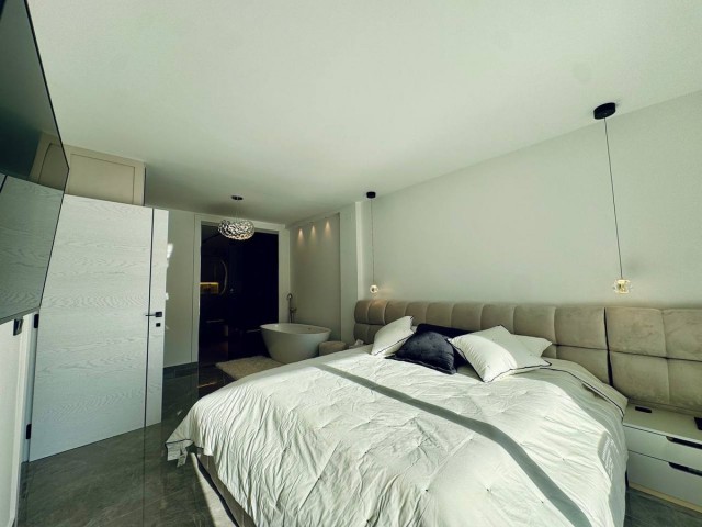 3 Bedrooms Townhouse in Marbella