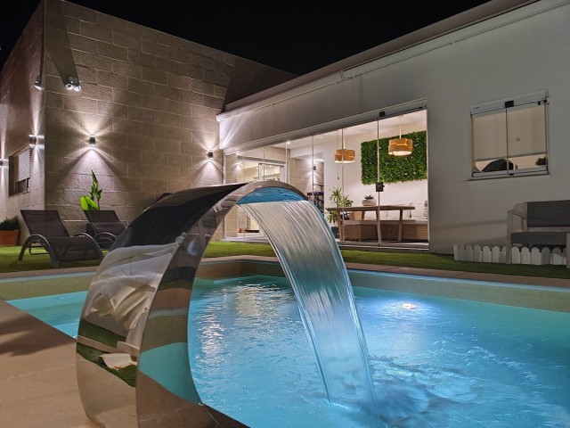 4 Bedrooms Villa in Mijas