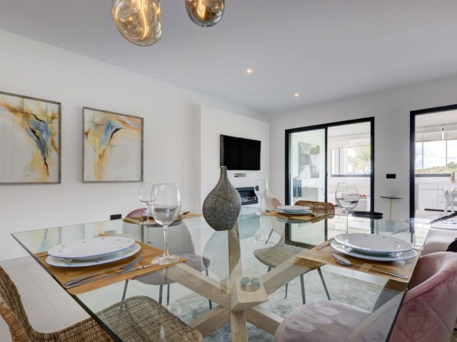 2 Bedrooms Apartment in Estepona