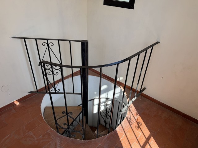 3 Bedrooms Villa in Estepona