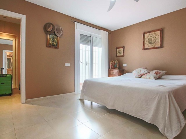 3 Bedrooms Apartment in Puerto Banús