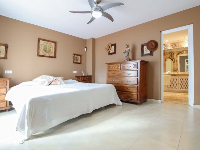 3 Bedrooms Apartment in Puerto Banús
