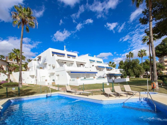 3 Bedrooms Apartment in Puerto Banús