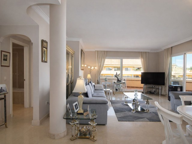 Penthouse in Elviria