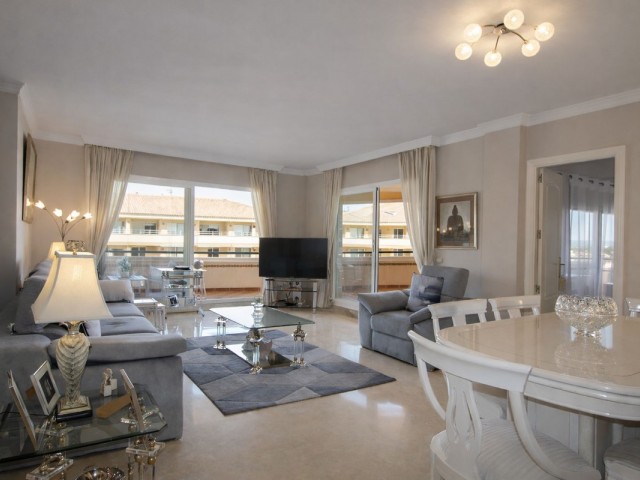 Penthouse in Elviria