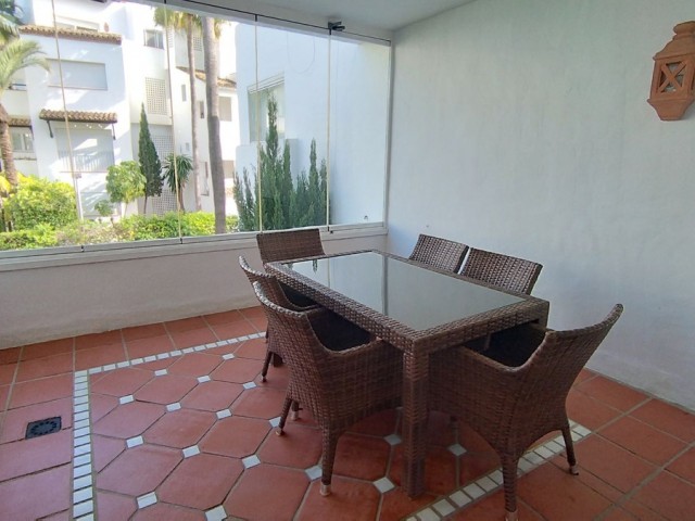 Apartamento con 3 Dormitorios  en Costalita