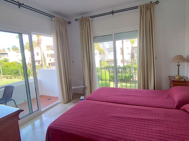 Apartamento con 3 Dormitorios  en Costalita