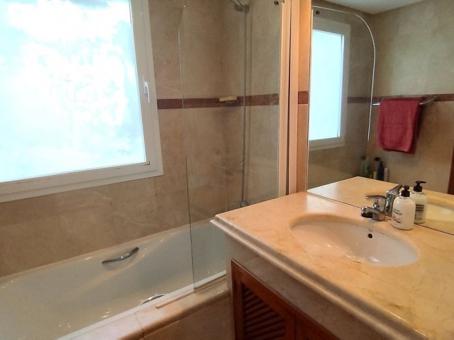Apartamento con 3 Dormitorios  en Costalita
