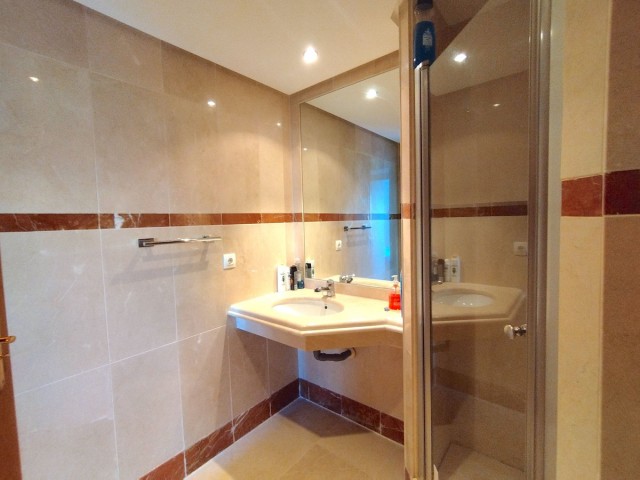 Apartamento con 3 Dormitorios  en Costalita