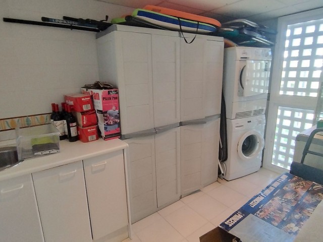 Apartamento con 3 Dormitorios  en Costalita