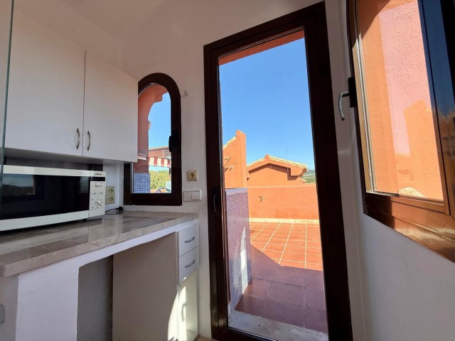 3 Bedrooms Apartment in Estepona