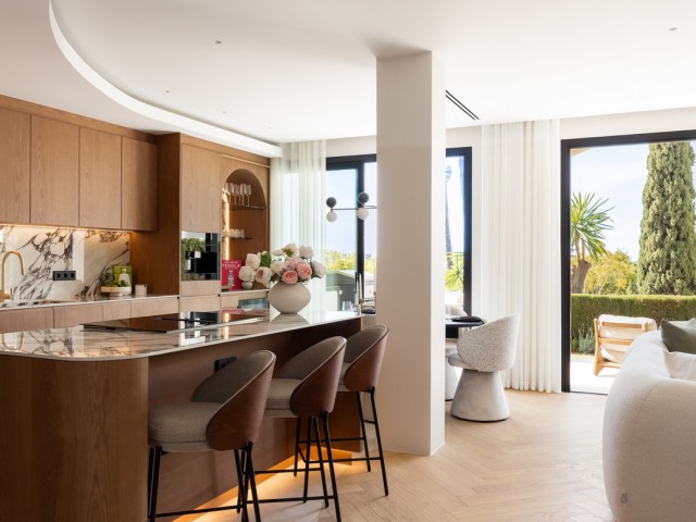 4 Bedrooms Townhouse in Benahavís