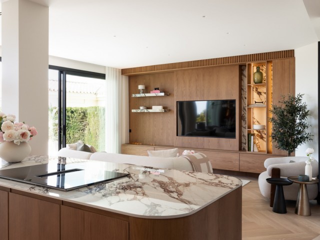 4 Bedrooms Townhouse in Benahavís