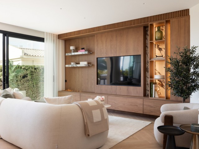 4 Bedrooms Townhouse in Benahavís