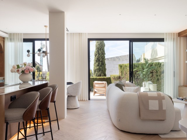4 Bedrooms Townhouse in Benahavís