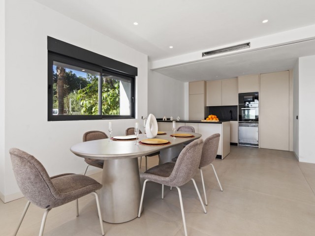 4 Bedrooms Apartment in El Paraiso