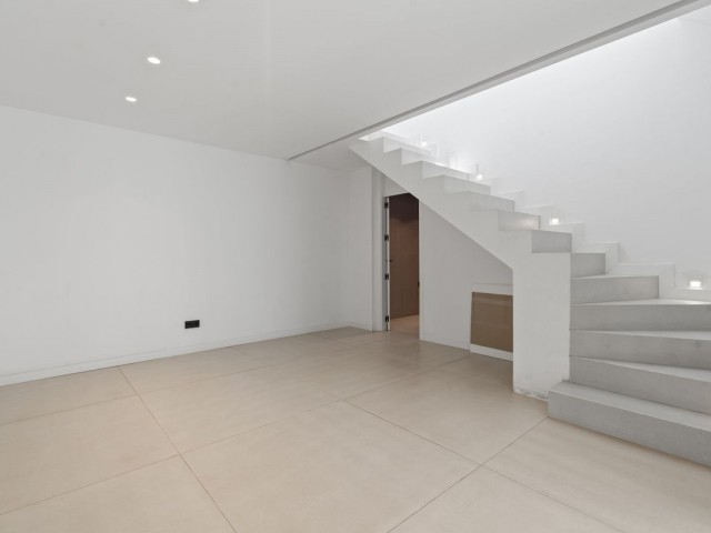 4 Bedrooms Apartment in El Paraiso