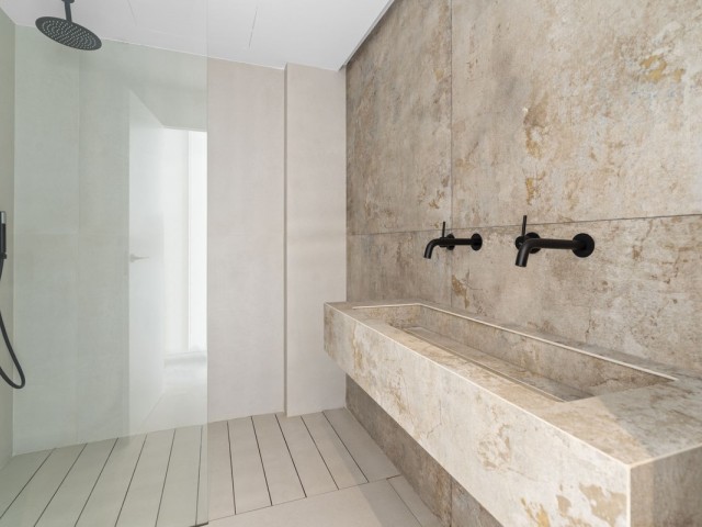 4 Bedrooms Apartment in El Paraiso