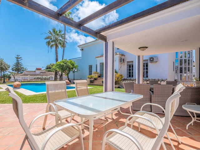 6 Bedrooms Villa in Benalmadena Costa