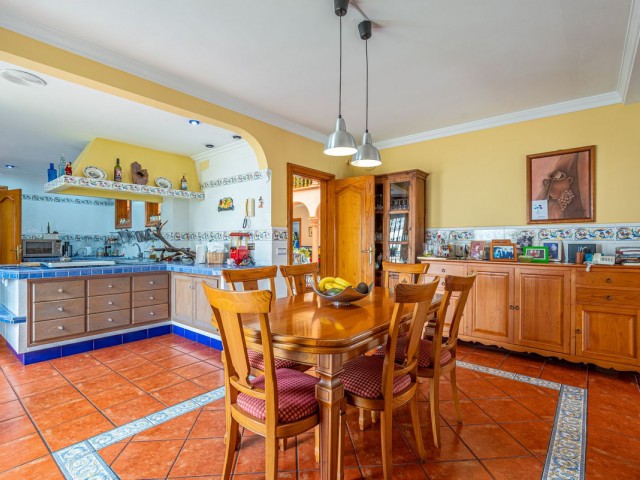 6 Bedrooms Villa in Benalmadena Costa