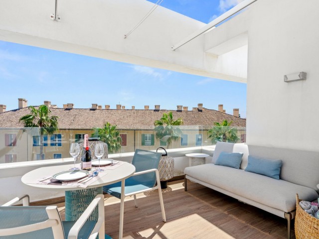 3 Bedrooms Apartment in Sotogrande Puerto