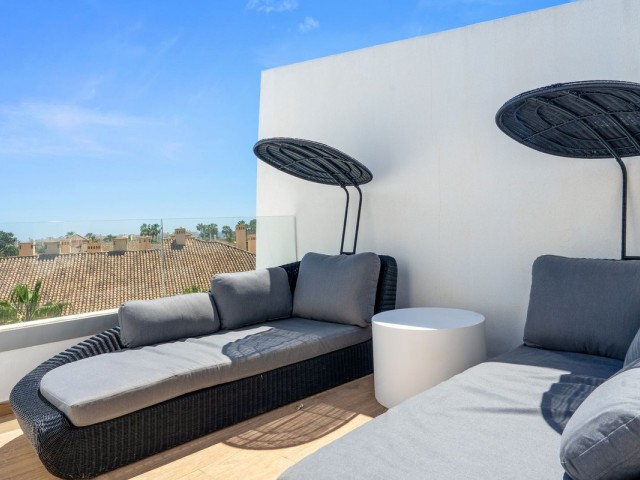 3 Bedrooms Apartment in Sotogrande Puerto