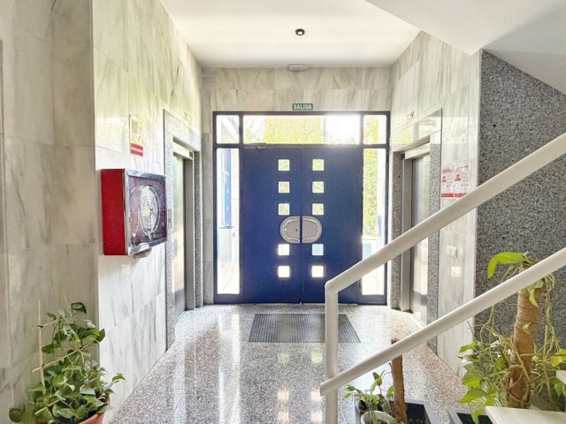 4 Bedrooms Apartment in Marbella