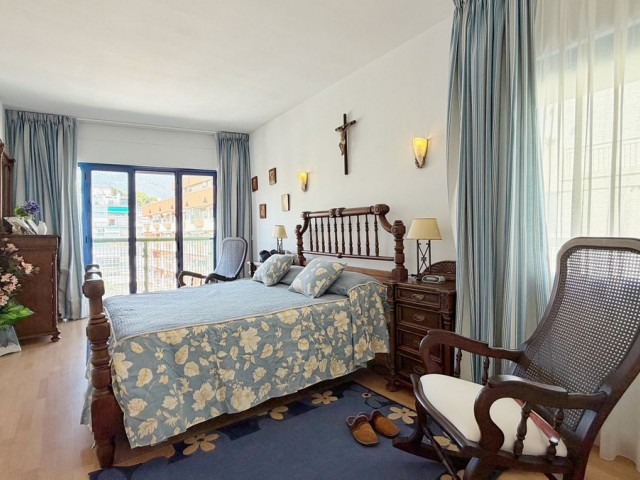 4 Bedrooms Apartment in Marbella