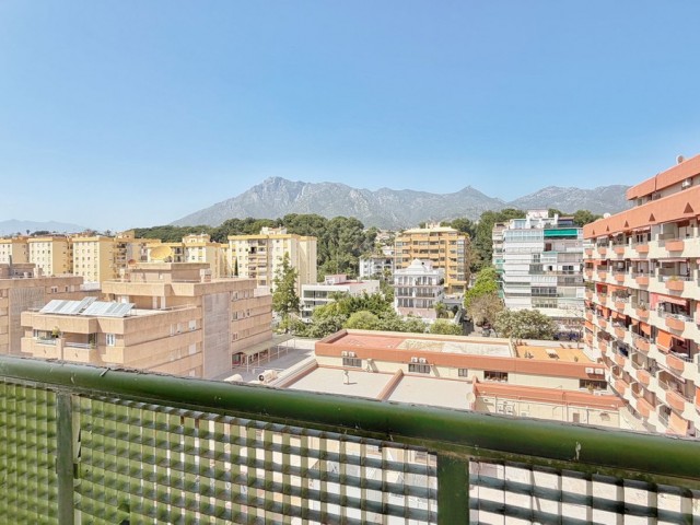 4 Bedrooms Apartment in Marbella