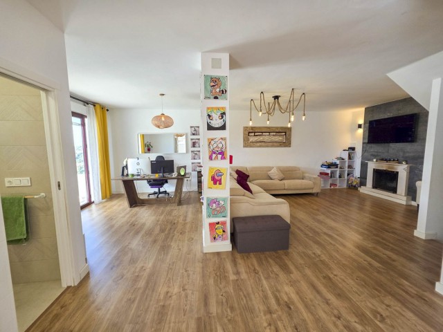 Villa con 2 Dormitorios  en Casares Playa