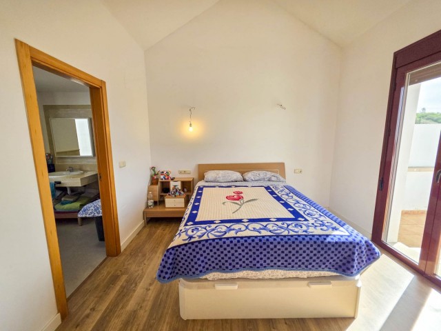 Villa con 2 Dormitorios  en Casares Playa