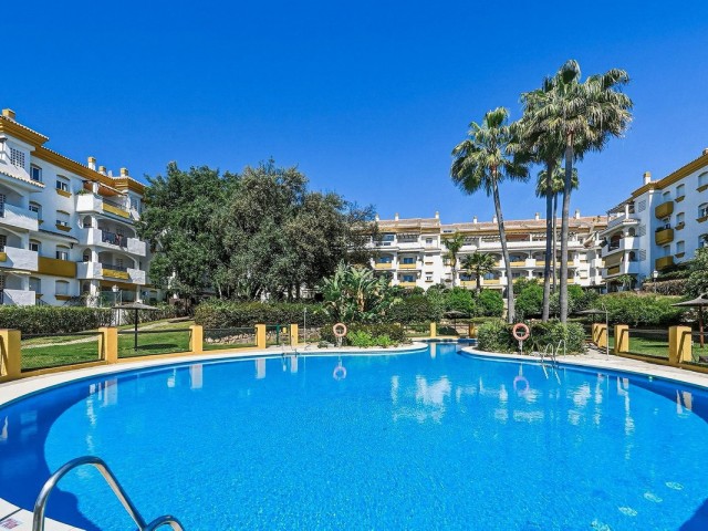Apartment, Nagüeles, R5362879