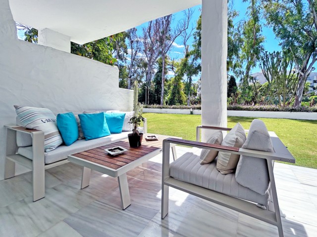 2 Bedrooms Apartment in Puerto Banús
