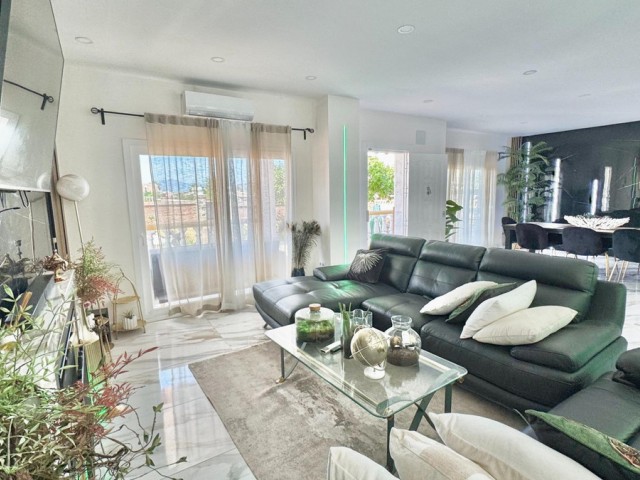 Villa avec 5 Chambres  à Alhaurín de la Torre