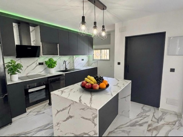 Villa avec 5 Chambres  à Alhaurín de la Torre