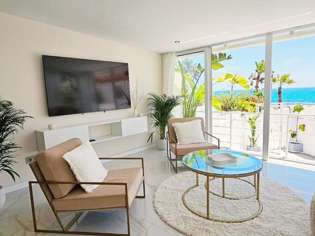 3 Bedrooms Villa in Estepona