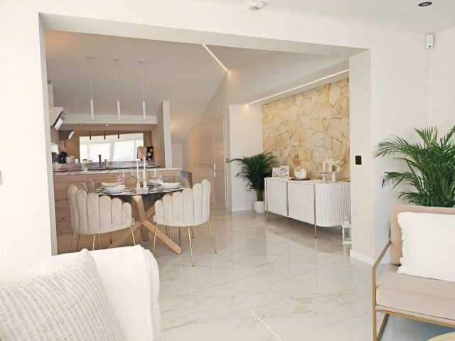 3 Bedrooms Villa in Estepona