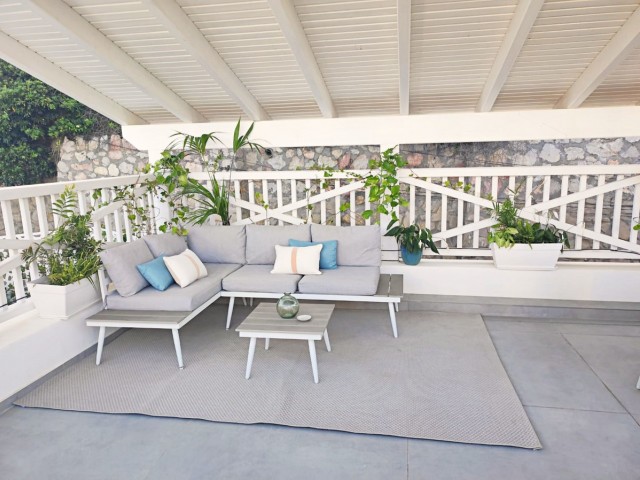 3 Bedrooms Villa in Estepona