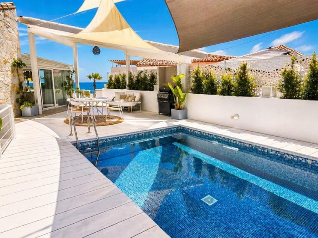 3 Bedrooms Villa in Estepona