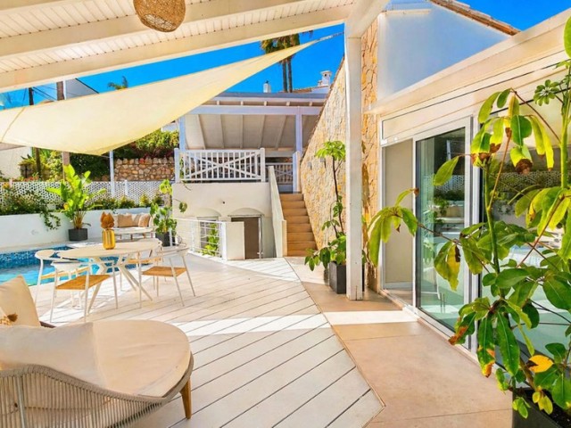 3 Bedrooms Villa in Estepona