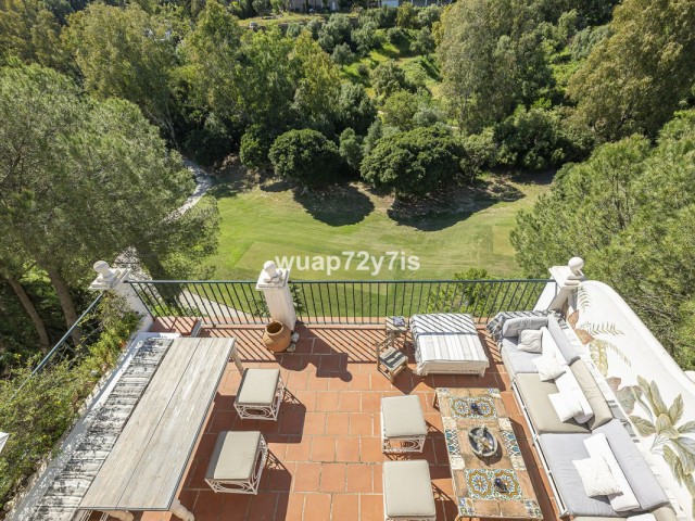 2 Bedrooms Townhouse in Benahavís