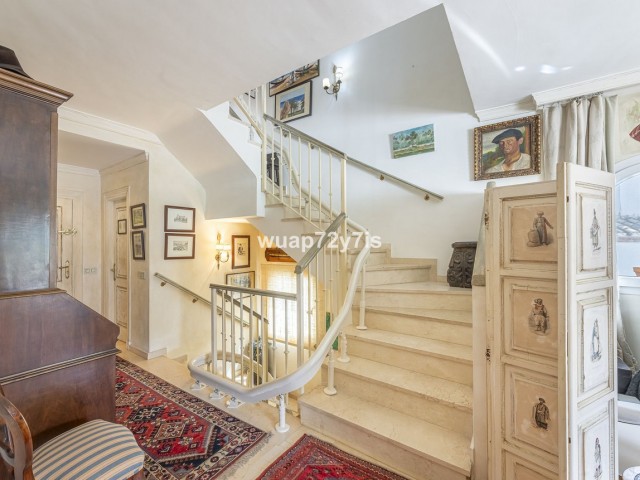 2 Bedrooms Townhouse in Benahavís