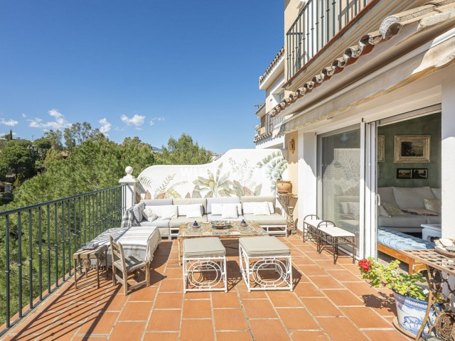 2 Bedrooms Townhouse in Benahavís