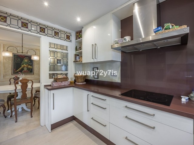 2 Bedrooms Townhouse in Benahavís