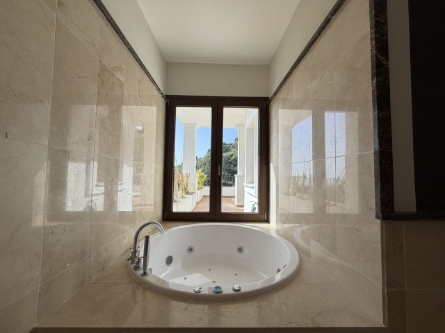 4 Schlafzimmer Villa in Benahavís