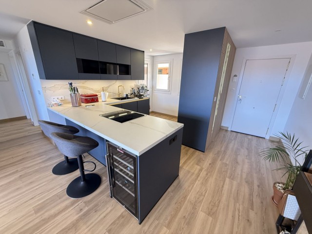 2 Bedrooms Apartment in Elviria