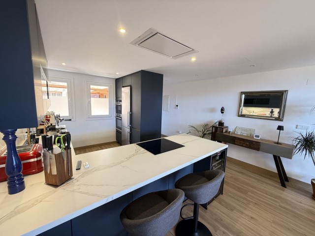 2 Bedrooms Apartment in Elviria